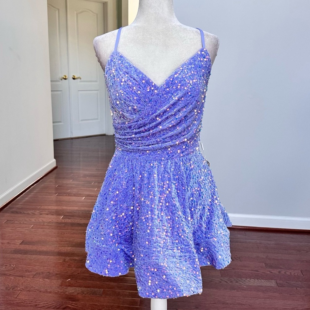 NWT Stacees Special Occasion Lilac Sequin Plunge Cocktail Mini Dress